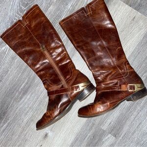 gorgeous UGG brown leather boots size 8